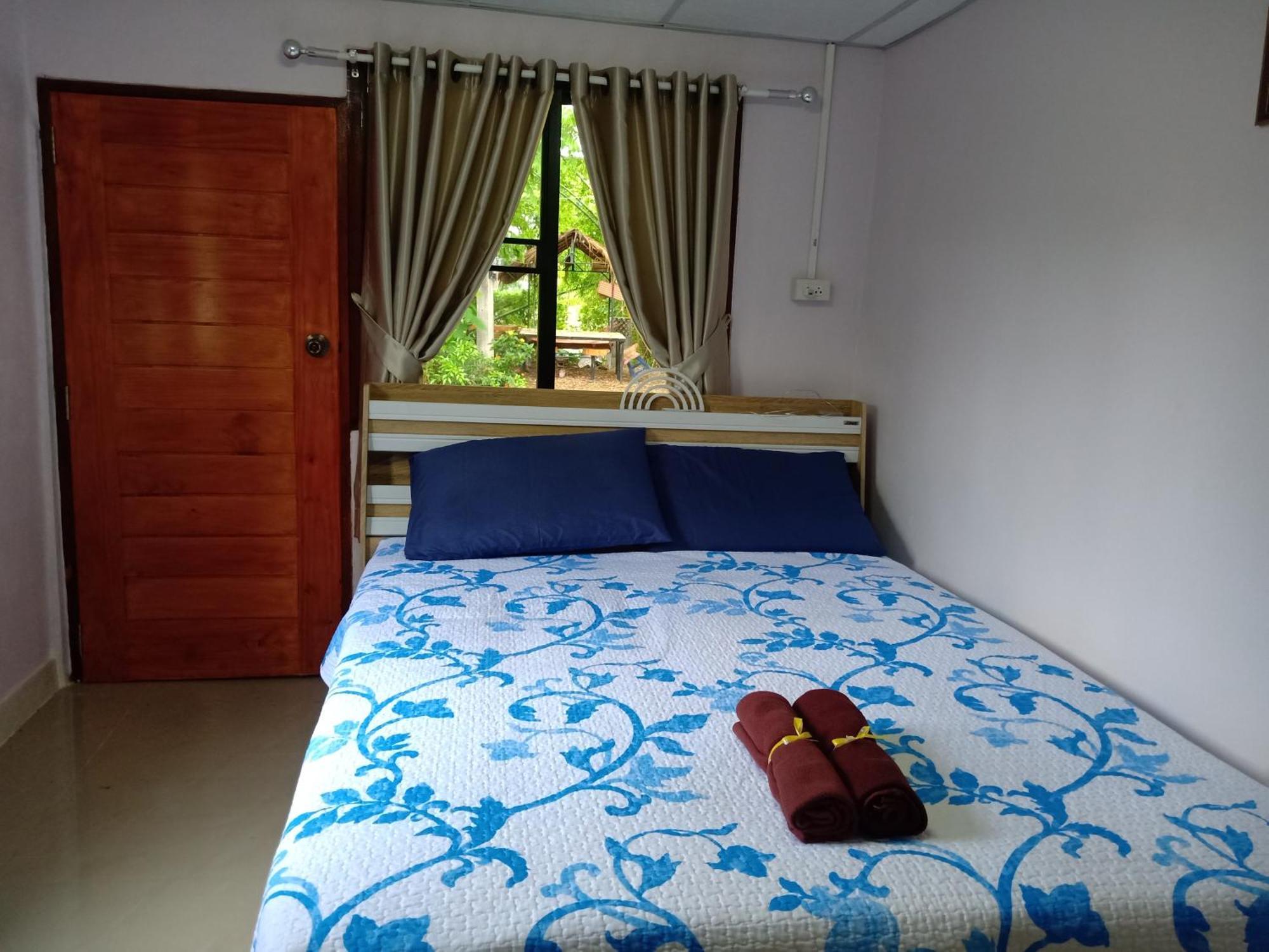 เฮือนน้ำน่าน House By The River Nan Uttaradit Bagian luar foto